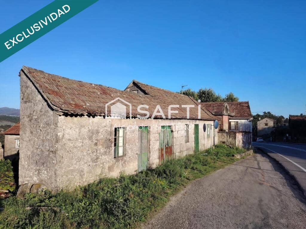 4 bedroom Finca/Country House for sale in Pazos de Borben - € 150,000 (Ref: 9257141)