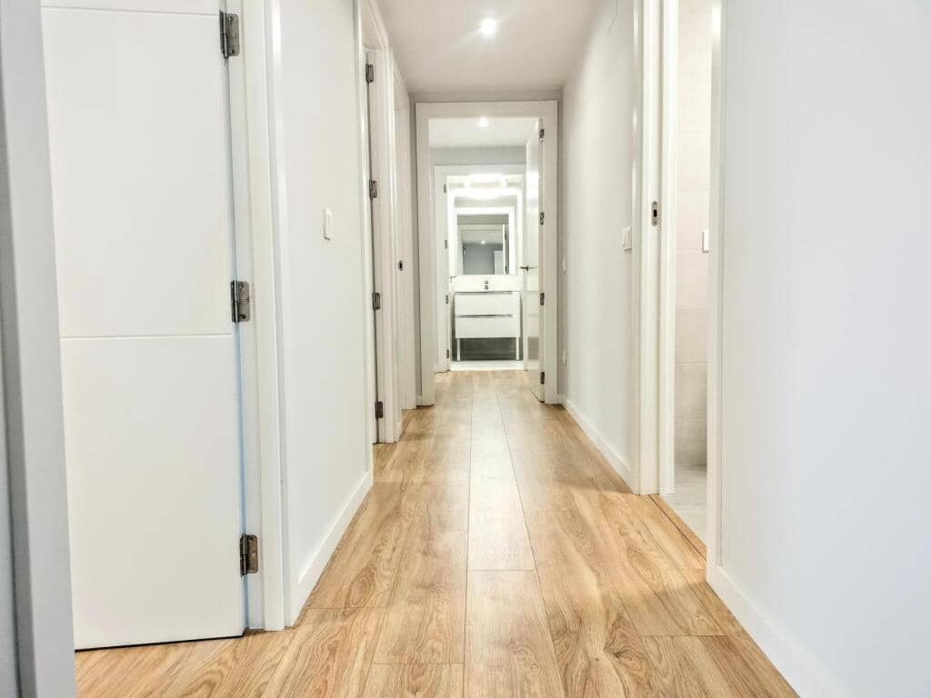 4 soveværelse Lejlighed til leje i Mataro med swimmingpool - € 2.100 (Ref: 9262466)