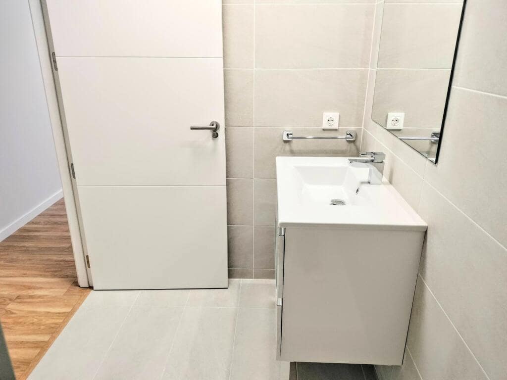 4 soveværelse Lejlighed til leje i Mataro med swimmingpool - € 2.100 (Ref: 9262466)