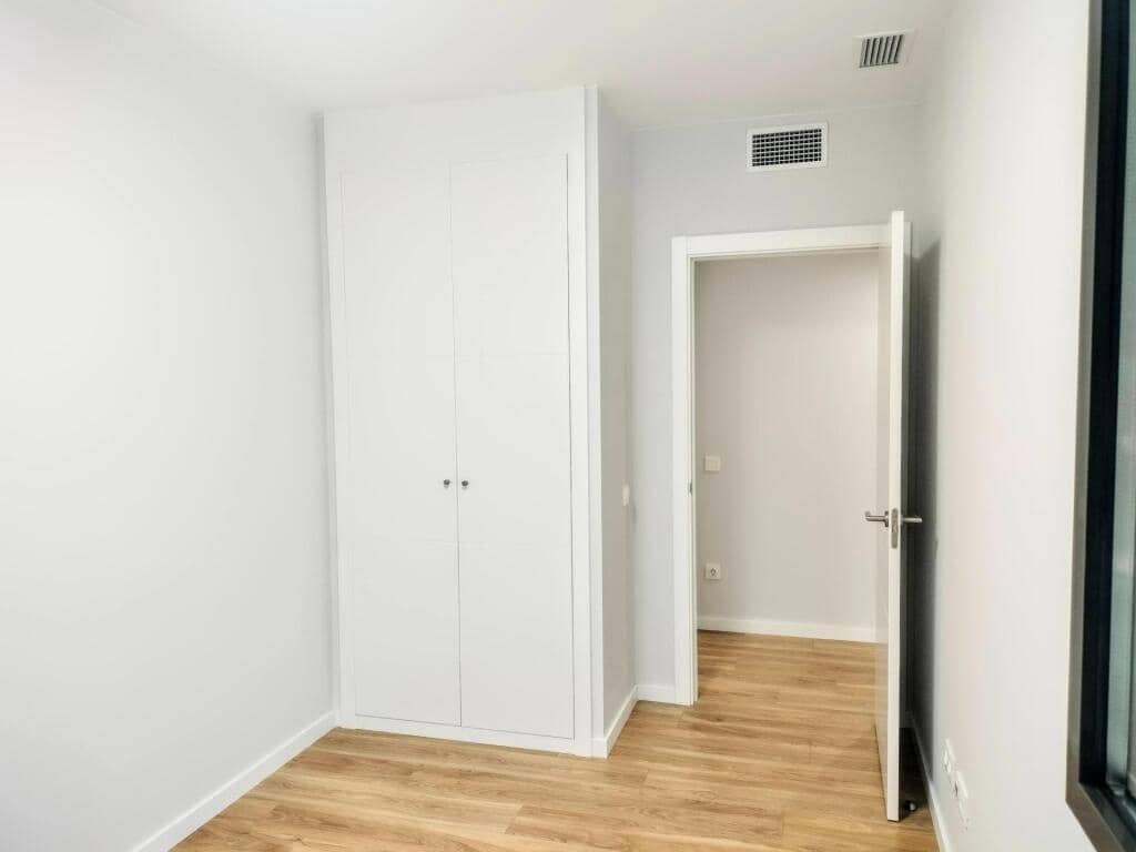 4 soveværelse Lejlighed til leje i Mataro med swimmingpool - € 2.100 (Ref: 9262466)