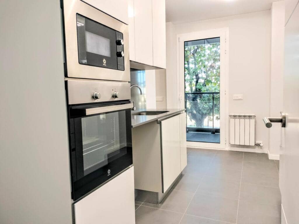 4 soveværelse Lejlighed til leje i Mataro med swimmingpool - € 2.100 (Ref: 9262466)