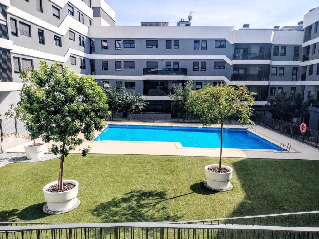 4 soveværelse Lejlighed til leje i Mataro med swimmingpool - € 2.100 (Ref: 9262466)