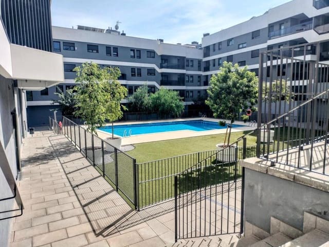 4 quarto Apartamento para arrendar em Mataró com piscina - 2 100 € (Ref: 9262466)
