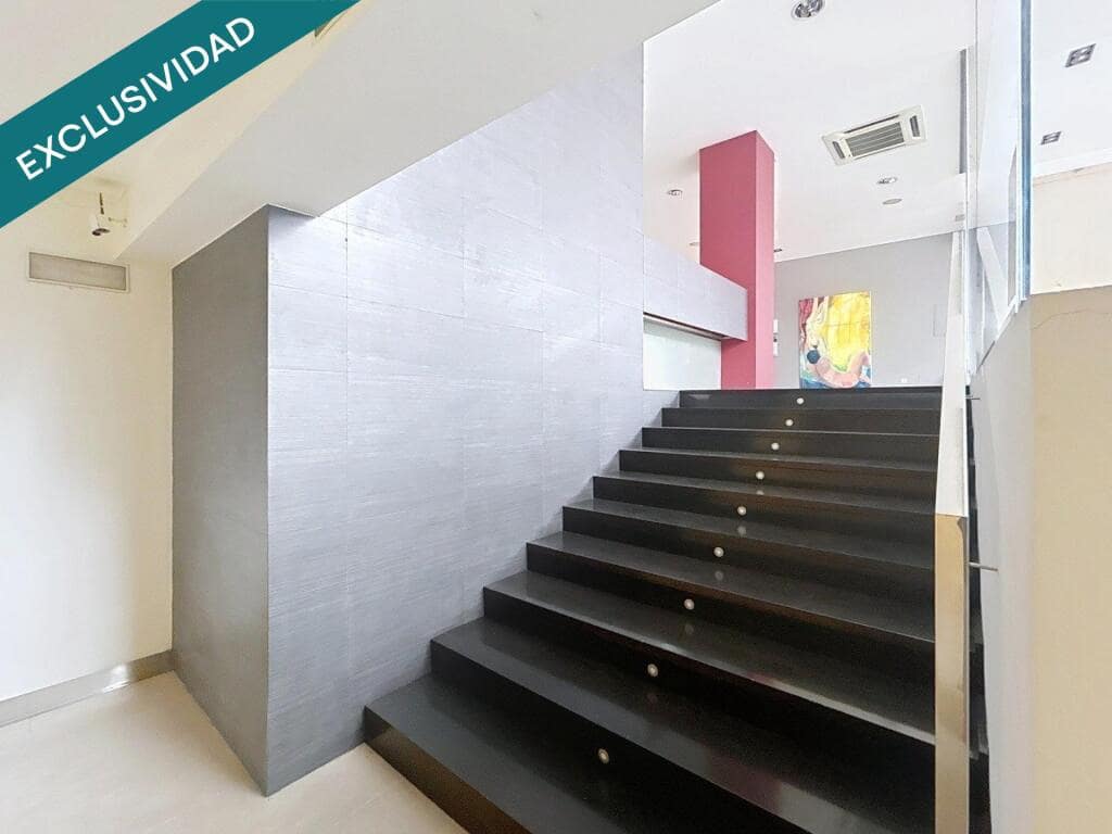 Kaupallinen myytävänä paikassa Santiago de Compostela - 412 000 € (Ref: 9262468)