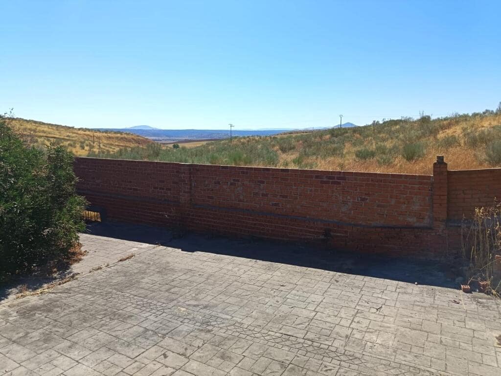 4 soverom Villa til salgs i Albarreal de Tajo - € 149 000 (Ref: 9262474)