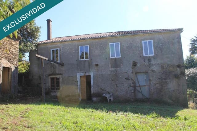 5 bedroom Villa for sale in Touro with garage - € 119,000 (Ref: 9262479)