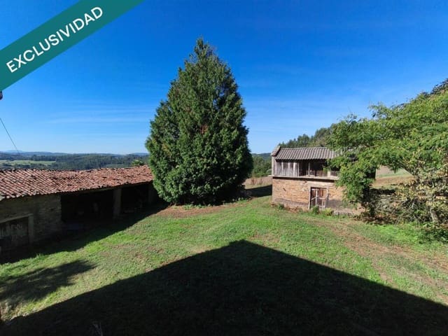 5 bedroom Villa for sale in Touro with garage - € 119,000 (Ref: 9262479)