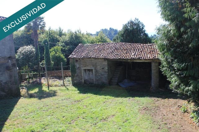 5 bedroom Villa for sale in Touro with garage - € 119,000 (Ref: 9262479)