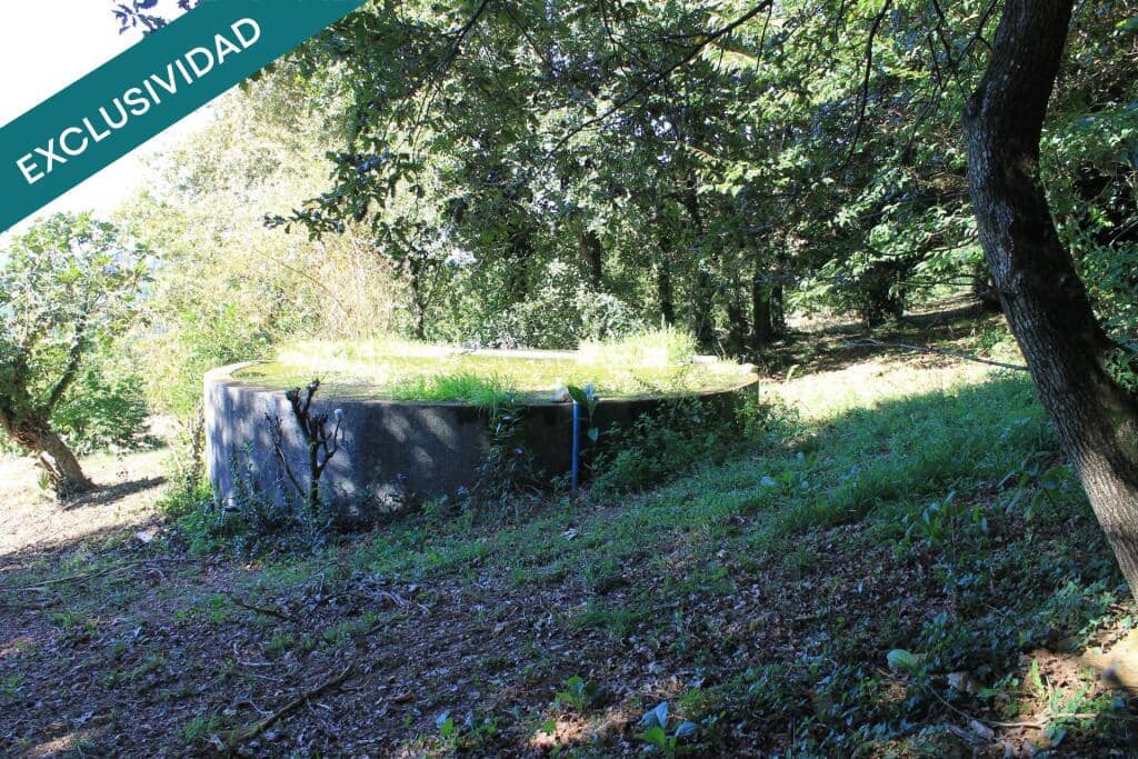 5 bedroom Villa for sale in Touro with garage - € 119,000 (Ref: 9262479)