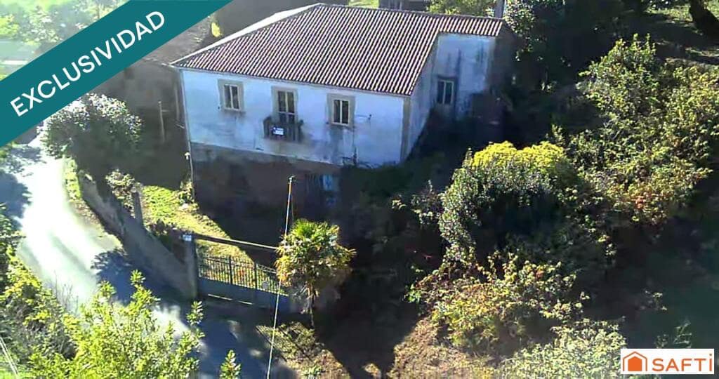 5 bedroom Villa for sale in Touro with garage - € 119,000 (Ref: 9262479)