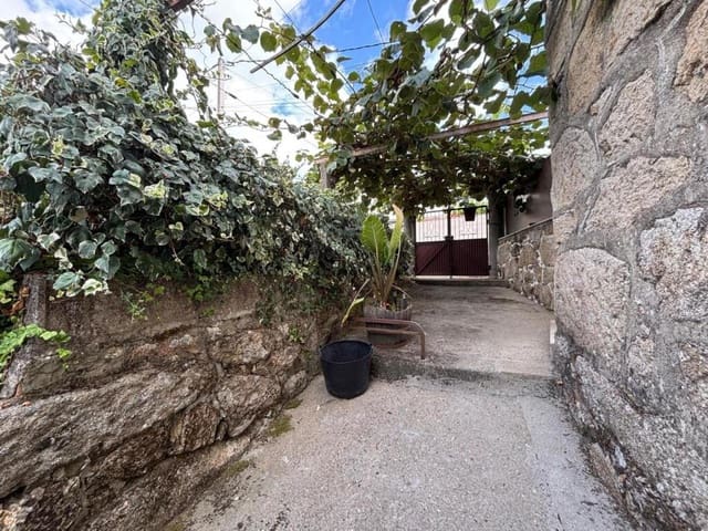 3 quarto Moradia para venda em Arbo com garagem - 140 000 € (Ref: 9264284)