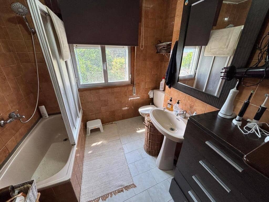 3 soverom Villa til salgs i Arbo med garasje - € 140 000 (Ref: 9264284)