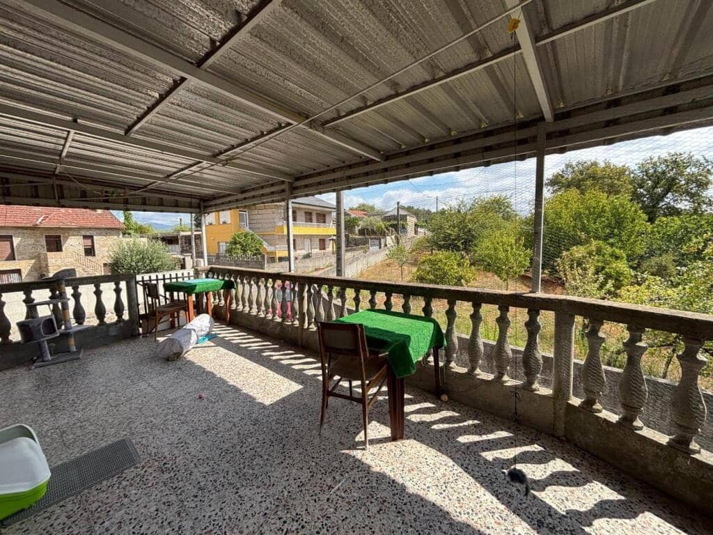 3 soverom Villa til salgs i Arbo med garasje - € 140 000 (Ref: 9264284)