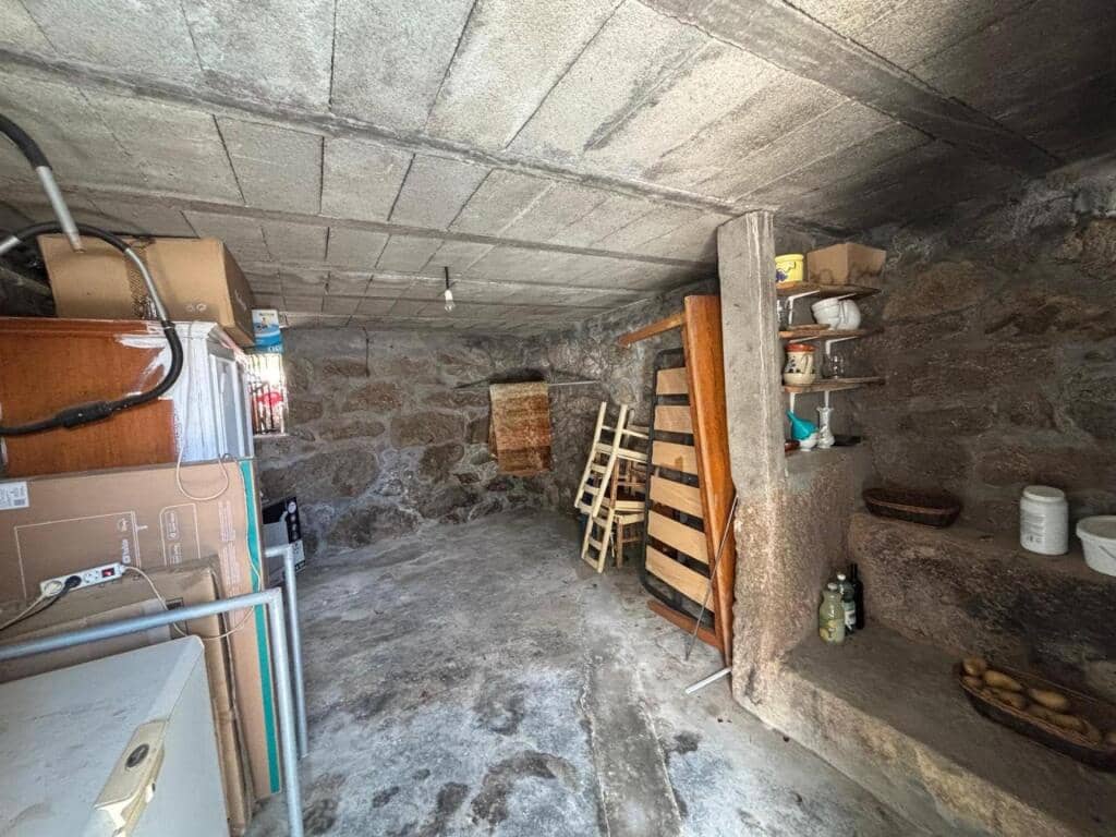 3 soverom Villa til salgs i Arbo med garasje - € 140 000 (Ref: 9264284)