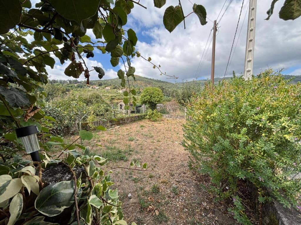 3 soverom Villa til salgs i Arbo med garasje - € 140 000 (Ref: 9264284)