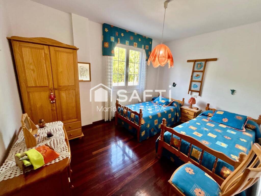 6 soverom Villa til salgs i Valencia de Don Juan med garasje - € 260 000 (Ref: 9264286)