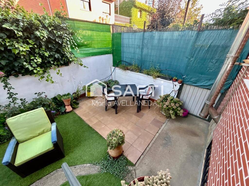 6 soverom Villa til salgs i Valencia de Don Juan med garasje - € 260 000 (Ref: 9264286)