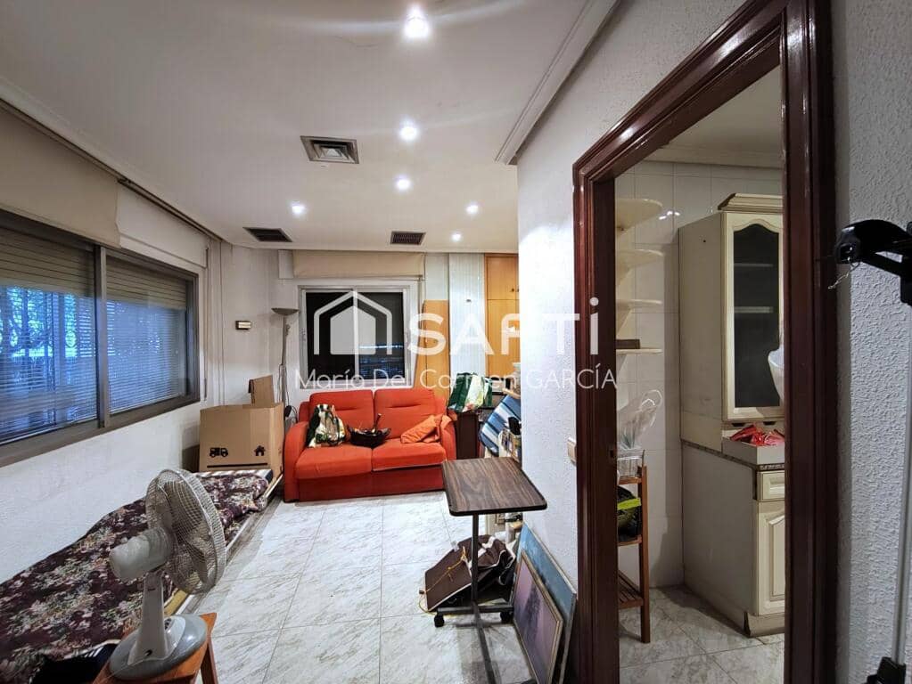 Erhverv til salg i Madrid by - € 617.000 (Ref: 9264289)