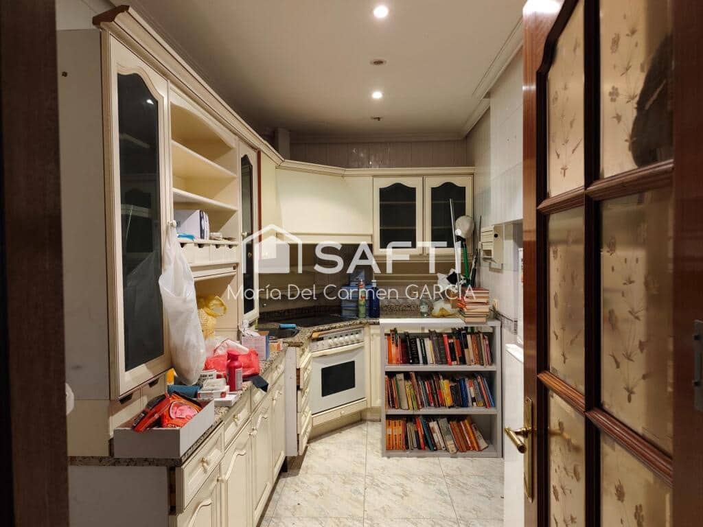 Erhverv til salg i Madrid by - € 617.000 (Ref: 9264289)