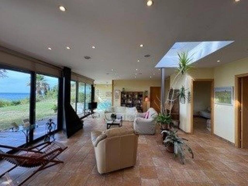 3 chambre Villa/Maison à vendre à Sant Pol de Mar avec piscine - 690 000 € (Ref: 9269342)