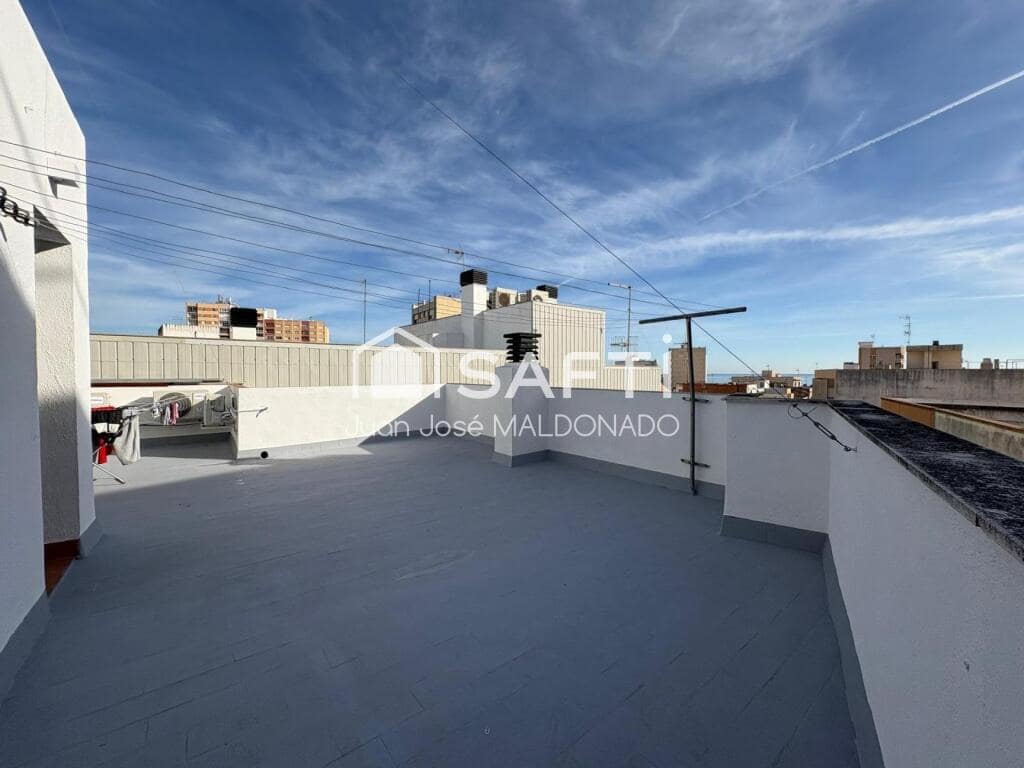 2 bedroom Apartment for sale in Vinaros - € 110,000 (Ref: 9269344)