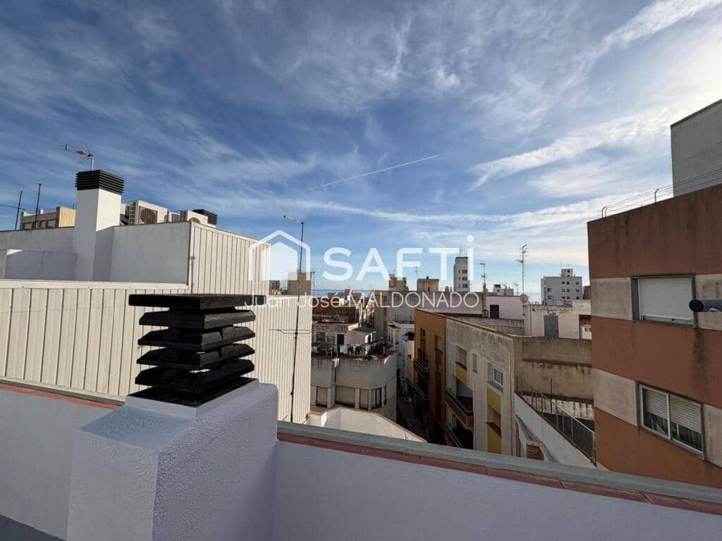 2 bedroom Apartment for sale in Vinaros - € 110,000 (Ref: 9269344)