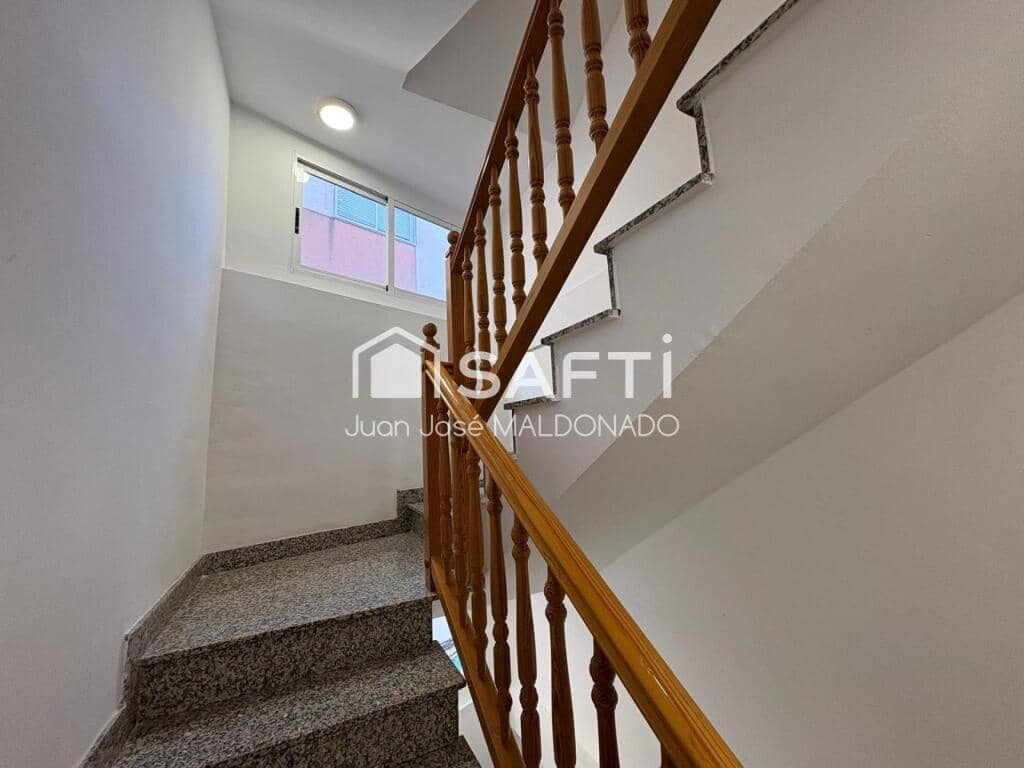 2 bedroom Apartment for sale in Vinaros - € 110,000 (Ref: 9269344)