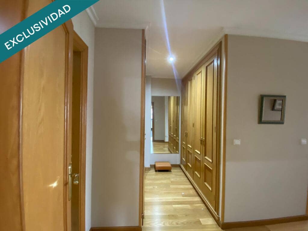 5 makuuhuone Huoneisto myytävänä paikassa Vigo mukana 
autotalli - 840 000 € (Ref: 9272366)