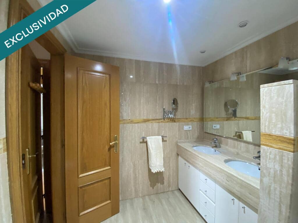 5 makuuhuone Huoneisto myytävänä paikassa Vigo mukana 
autotalli - 840 000 € (Ref: 9272366)