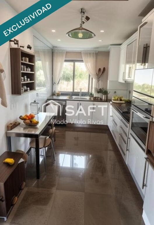 5 makuuhuone Huoneisto myytävänä paikassa Vigo mukana 
autotalli - 840 000 € (Ref: 9272366)