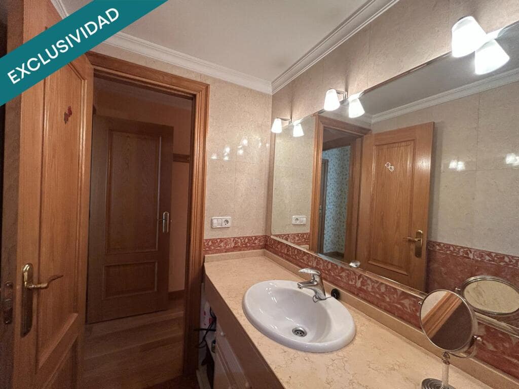 5 makuuhuone Huoneisto myytävänä paikassa Vigo mukana 
autotalli - 840 000 € (Ref: 9272366)