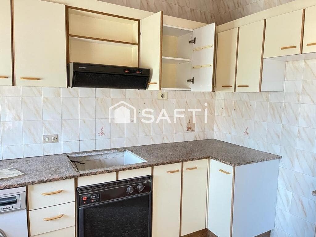 6 soverom Villa til salgs i Masquefa med garasje - € 320 000 (Ref: 9276225)