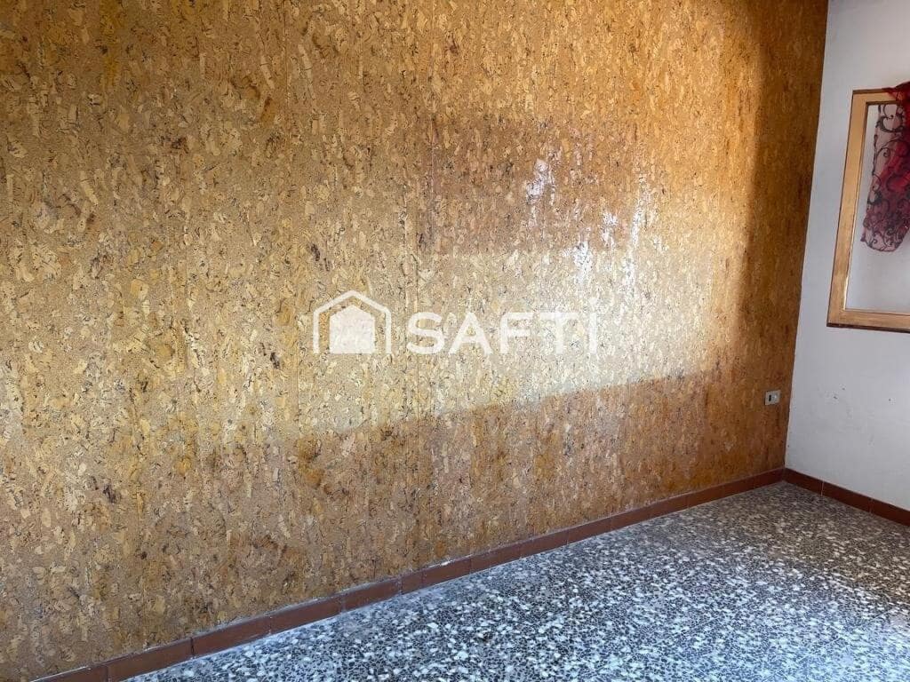 6 soverom Villa til salgs i Masquefa med garasje - € 320 000 (Ref: 9276225)