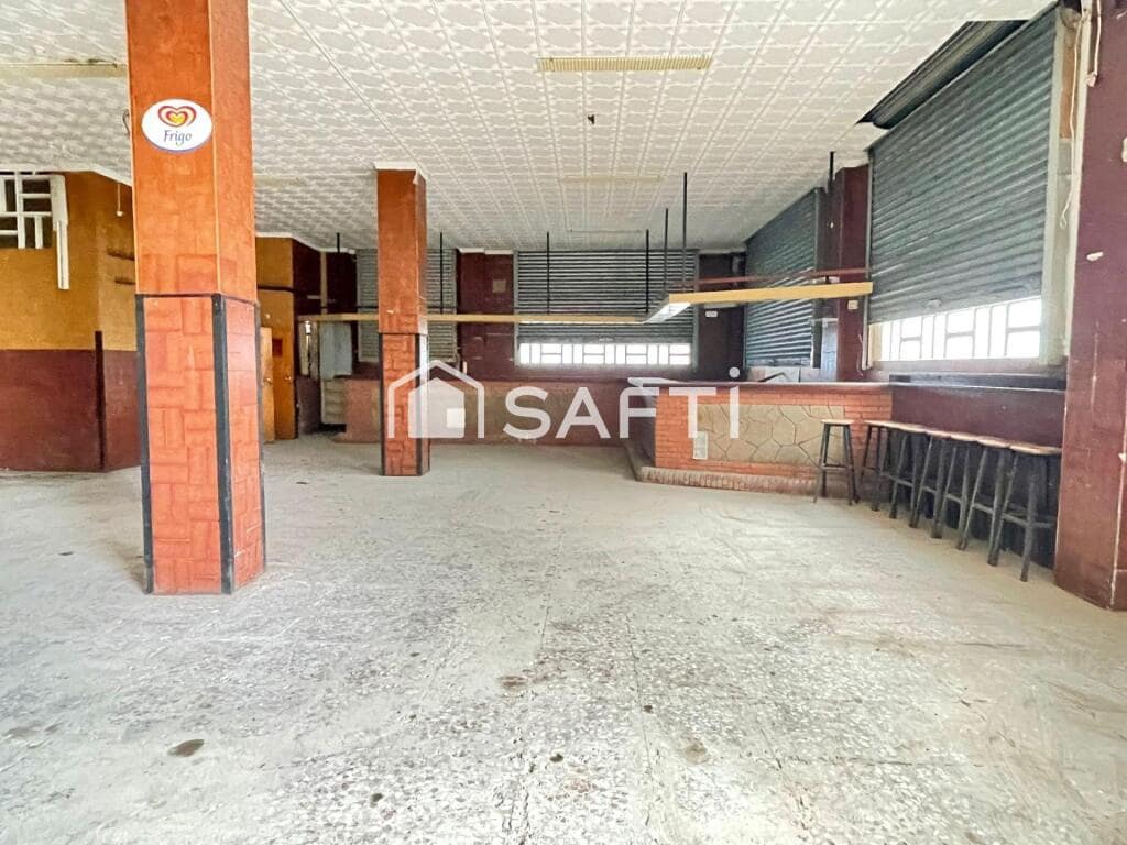 6 soverom Villa til salgs i Masquefa med garasje - € 320 000 (Ref: 9276225)