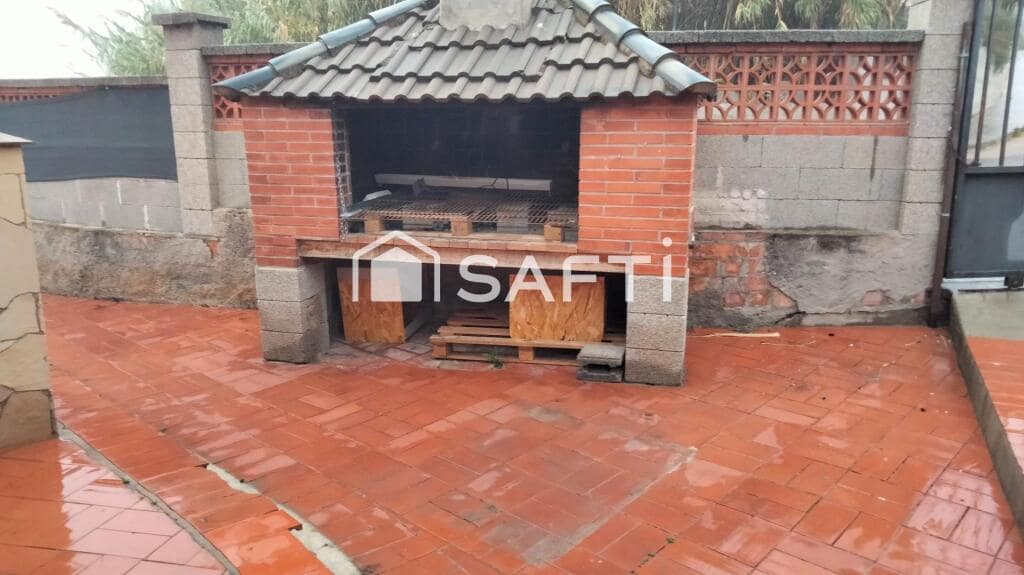 6 soverom Villa til salgs i Masquefa med garasje - € 320 000 (Ref: 9276225)