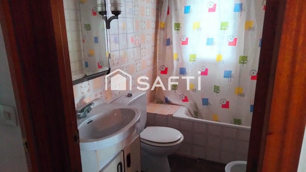 6 bedroom Villa for sale in Masquefa with garage - € 320,000 (Ref: 9276225)