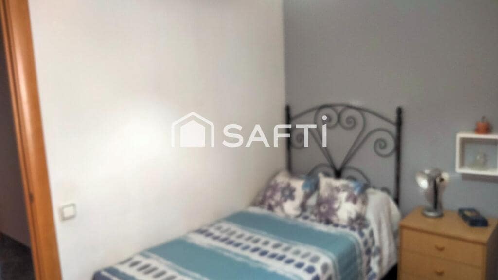 6 makuuhuone Huvila myytävänä paikassa Piera mukana uima-altaan - 320 000 € (Ref: 9276226)