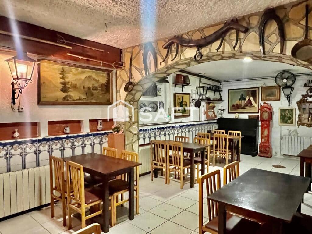 5 sovrum Finca/Hus på landet till salu i Llica d'Amunt med pool - 490 000 € (Ref: 9276229)