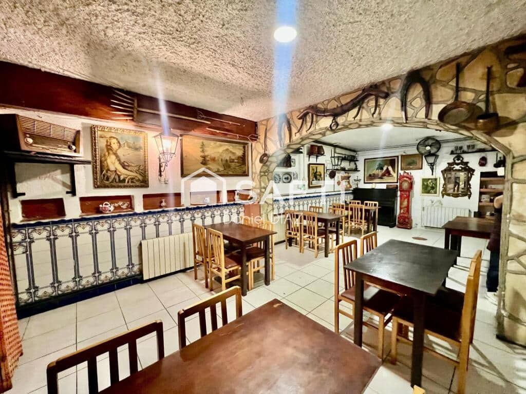 5 sovrum Finca/Hus på landet till salu i Llica d'Amunt med pool - 490 000 € (Ref: 9276229)