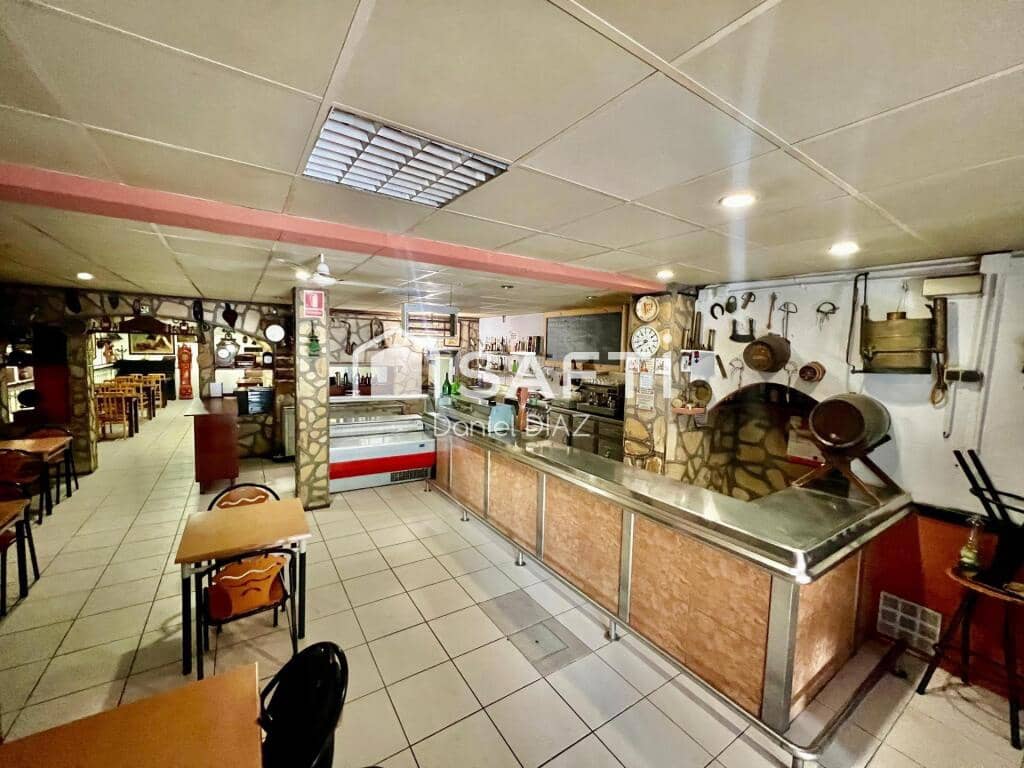 5 sovrum Finca/Hus på landet till salu i Llica d'Amunt med pool - 490 000 € (Ref: 9276229)