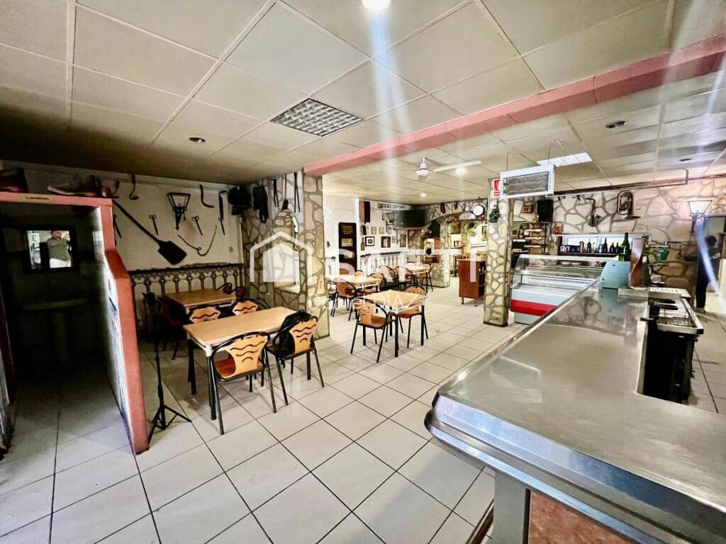 5 sovrum Finca/Hus på landet till salu i Llica d'Amunt med pool - 490 000 € (Ref: 9276229)