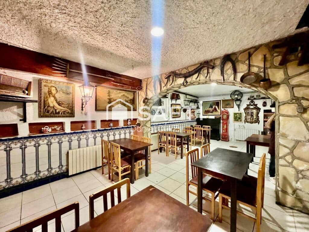 5 sovrum Finca/Hus på landet till salu i Llica d'Amunt med pool - 490 000 € (Ref: 9276229)