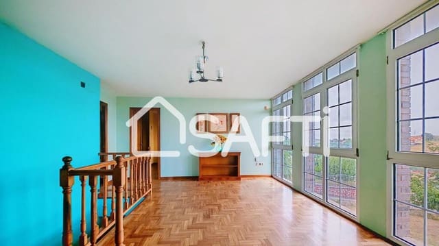 4 soveværelse Villa til salg i Gijón med swimmingpool garage - € 529.000 (Ref: 9282046)