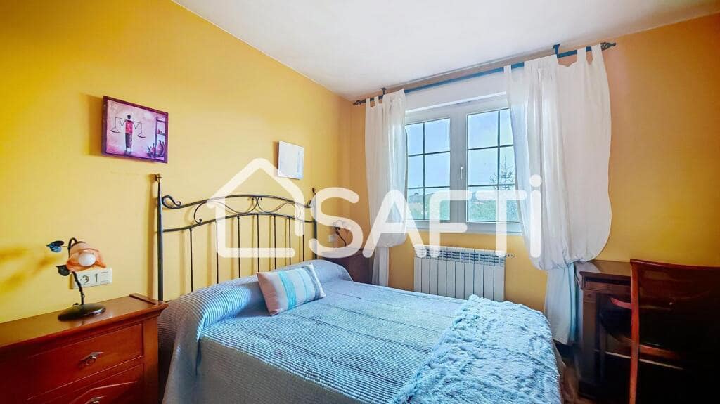 4 slaapkamer Villa te koop in Gijon met zwembad garage - € 529.000 (Ref: 9282046)