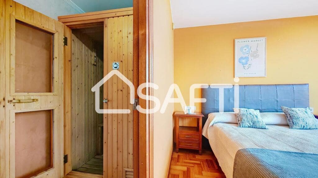 4 slaapkamer Villa te koop in Gijon met zwembad garage - € 529.000 (Ref: 9282046)