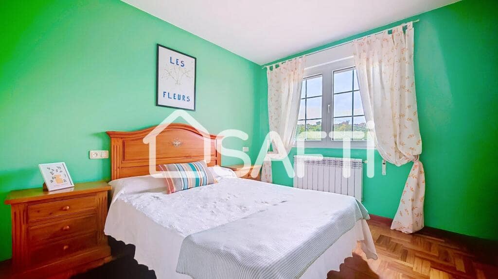 4 slaapkamer Villa te koop in Gijon met zwembad garage - € 529.000 (Ref: 9282046)