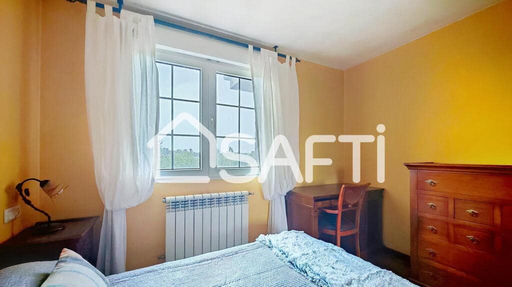 4 slaapkamer Villa te koop in Gijon met zwembad garage - € 529.000 (Ref: 9282046)