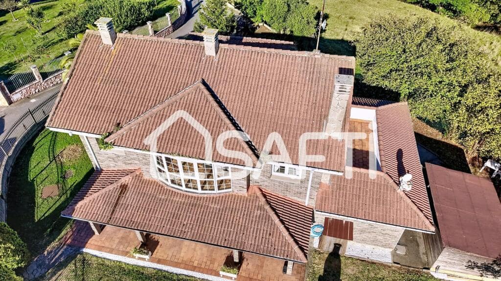 4 slaapkamer Villa te koop in Gijon met zwembad garage - € 529.000 (Ref: 9282046)