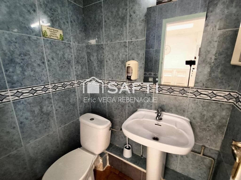 Kommersiell til salgs i Pineda de Mar - € 79 000 (Ref: 9285521)