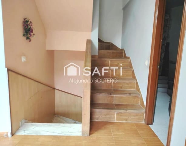 4 slaapkamer Villa te koop in Baiona - € 175.000 (Ref: 9291309)